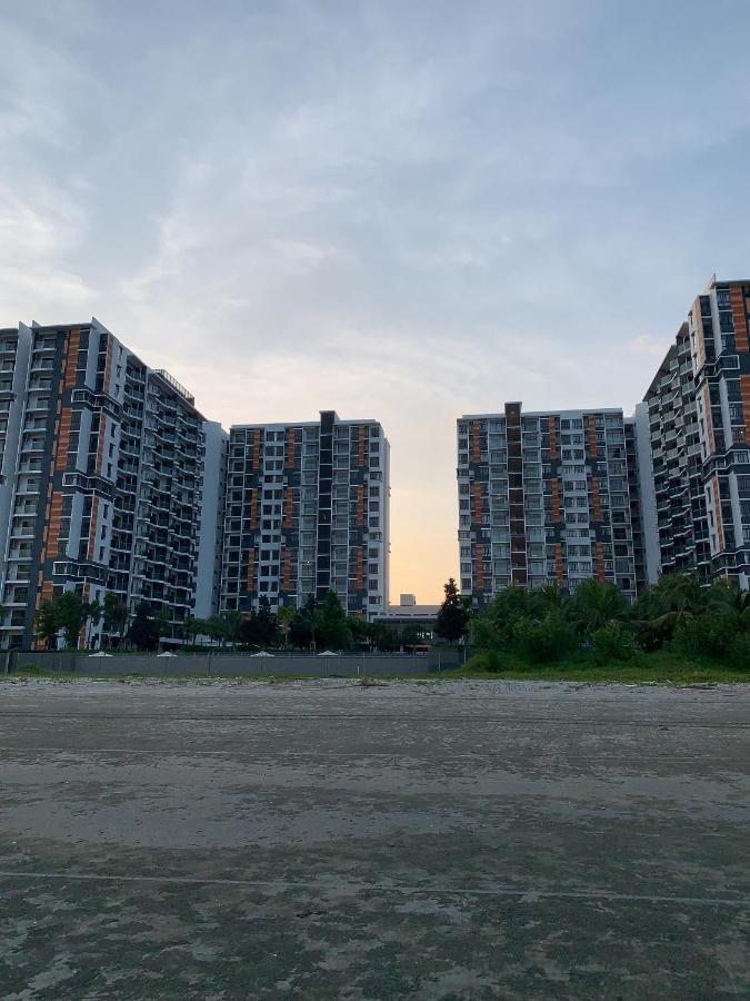 Timur Bay Groundfloor Pool & Seaview Kuantan Zewnętrze zdjęcie